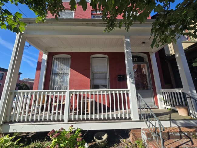 Photo - 217 E Leigh St Unit 1