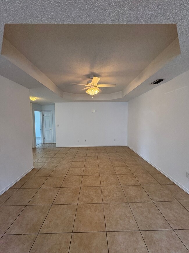 Photo - 953 Southern Oaks Ct