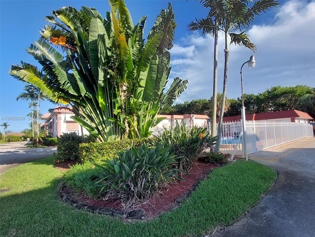 Photo - 3550 NW 8th Ave Unit 713