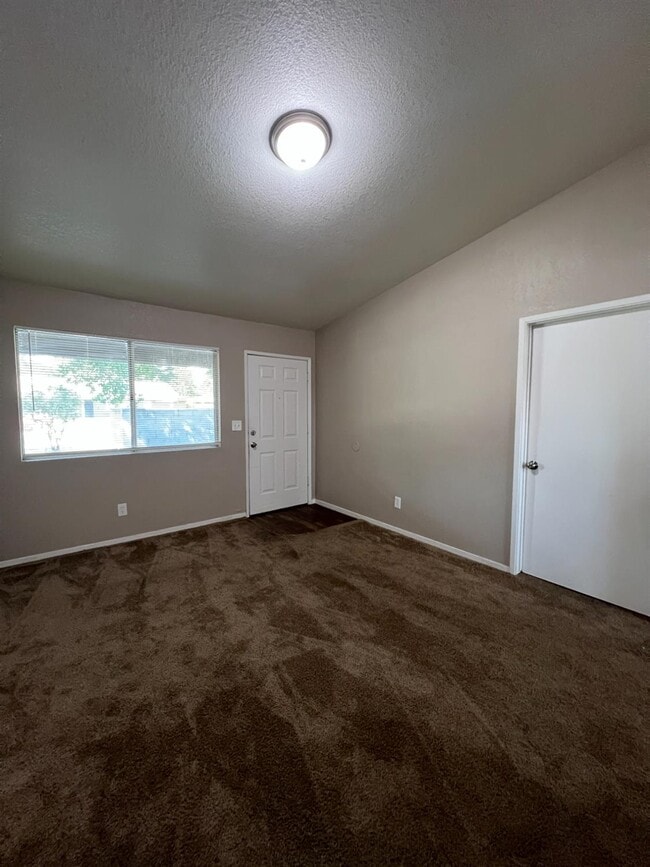 Photo - 1262 N Marks Ave