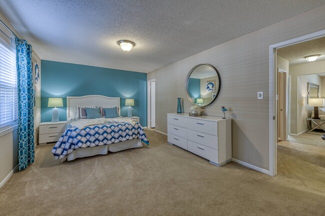 Oversized Bedroom with En-suite Bathroom