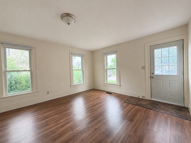 Building Photo - 508 Vine St Unit 1