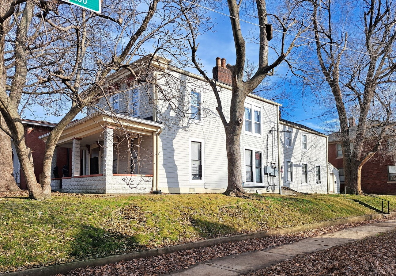 Photo - 1123 S Brook St Unit 3