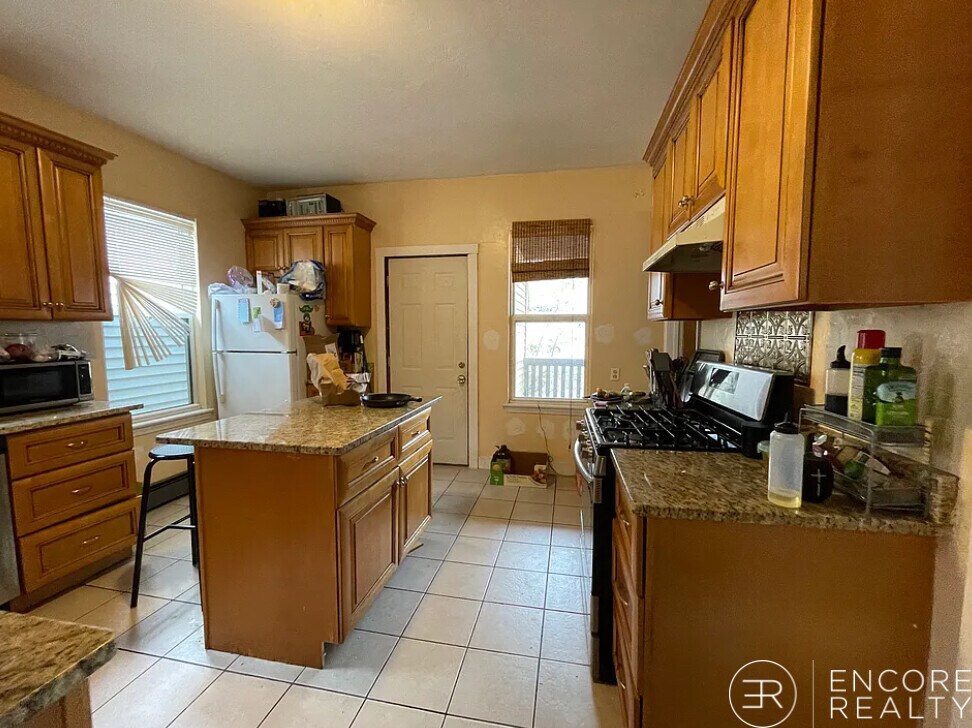 Photo - 8 Eldora St Unit 3