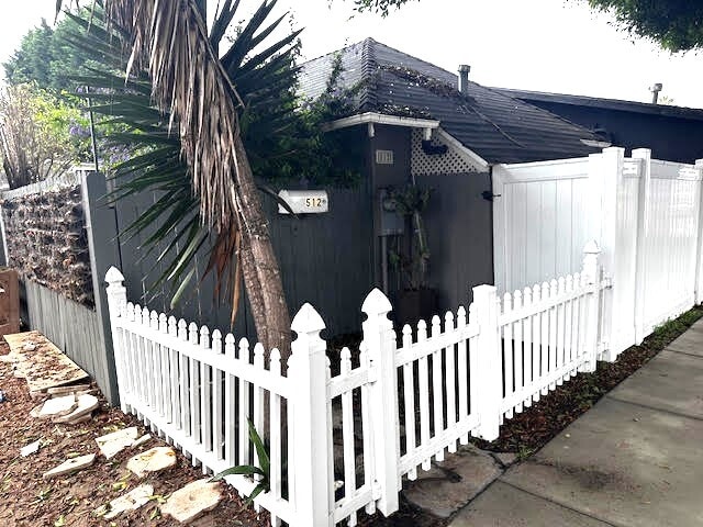 Photo - 512 Carnelian St House