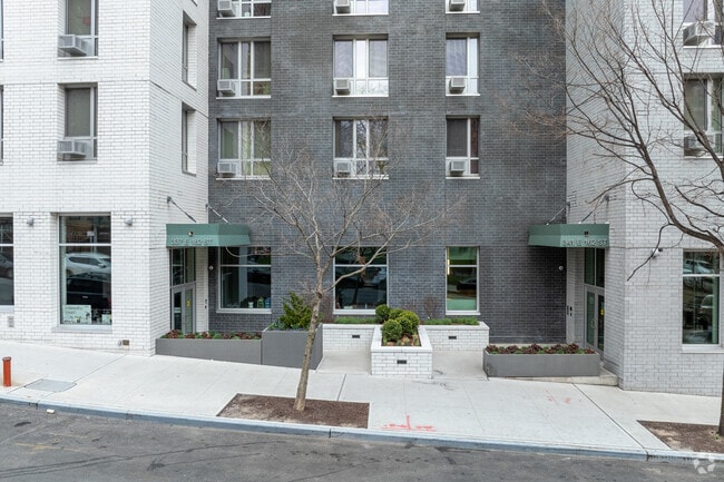 Entrance - Melrose North