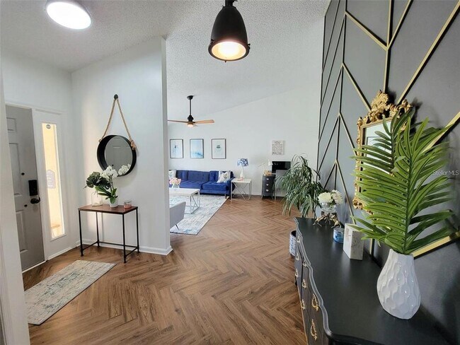 Photo - 908 Alsace Dr