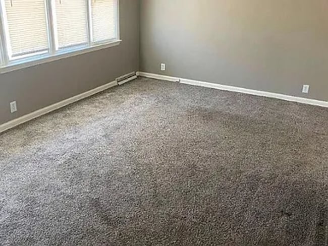 Photo - 5607 N 68th St