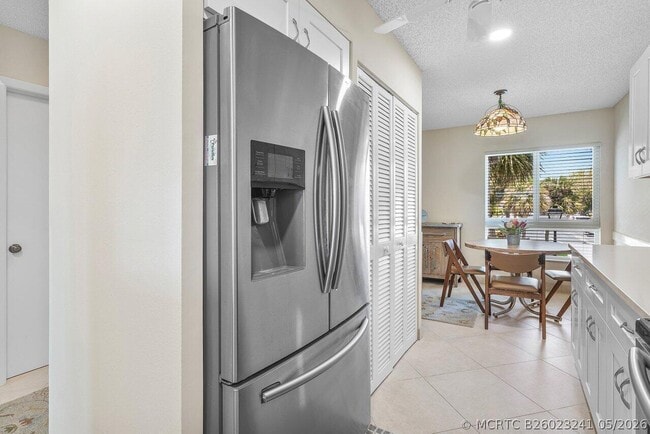 5850 Sugar Palm Ct