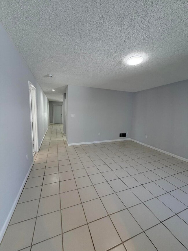 Photo - 182 Sparrow Dr