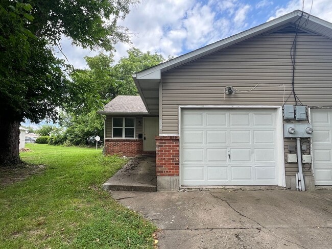 Building Photo - 808-810-810 Clinkscales Rd Unit 810 Clinkscales
