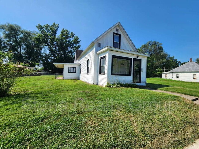 Building Photo - 1435 3rd Ave Rental