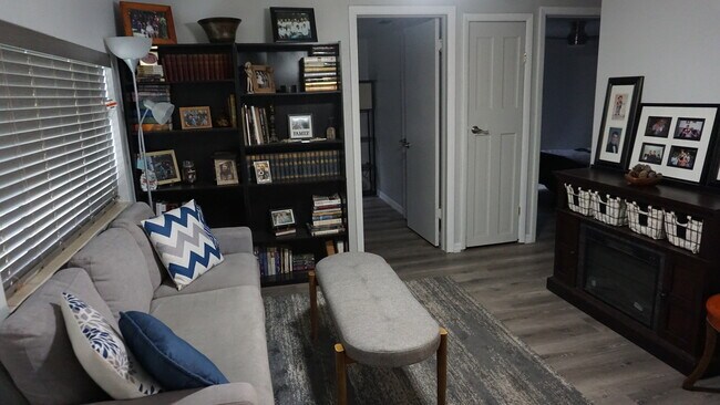 Photo - 5210 43rd Terrace N