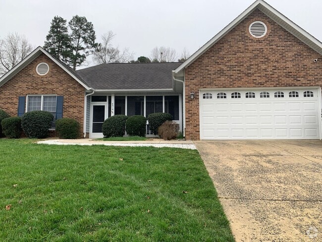 Building Photo - Beautiful Home located in the Brynmoor Com...