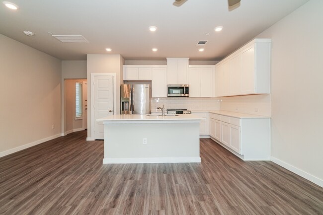 Photo - 18330 W Centro Cir