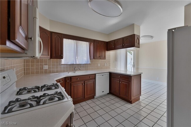 Photo - 4185 Adeer Dr