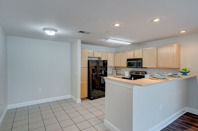 Photo - 2820 Bloomfield Ln
