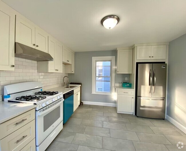 Building Photo - 1 Clinton St Unit 2 Rental