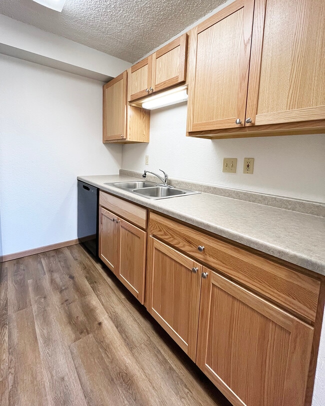 Photo - Cherry Ridge Apartments