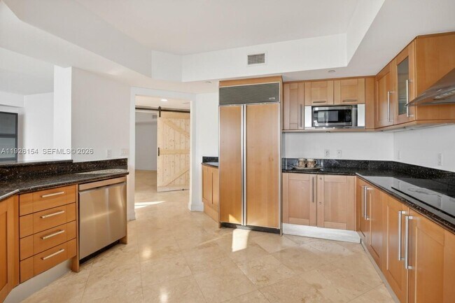 Photo - 3301 NE 183rd St Unidad 906