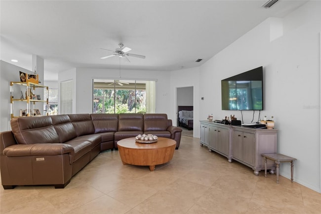 Photo - 2292 Harrier Way