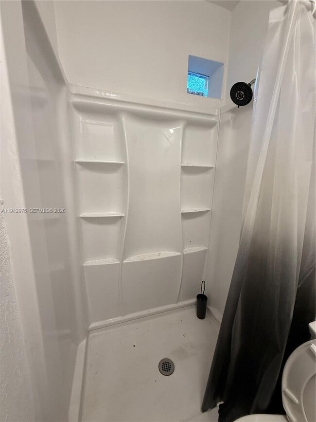 Photo - 406 Foster Rd