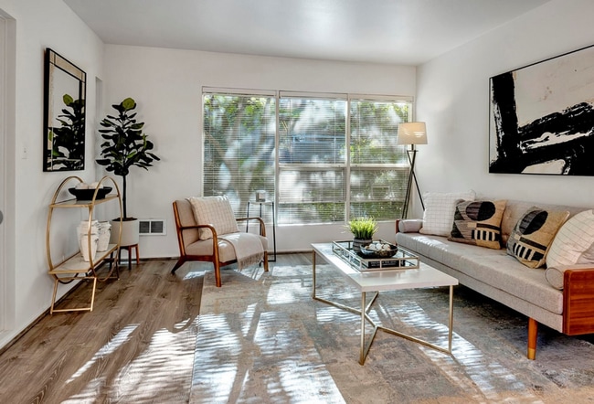 Photo - Downtown Bellevue 2 Bedroom 1.5 Bath 2 story Condo