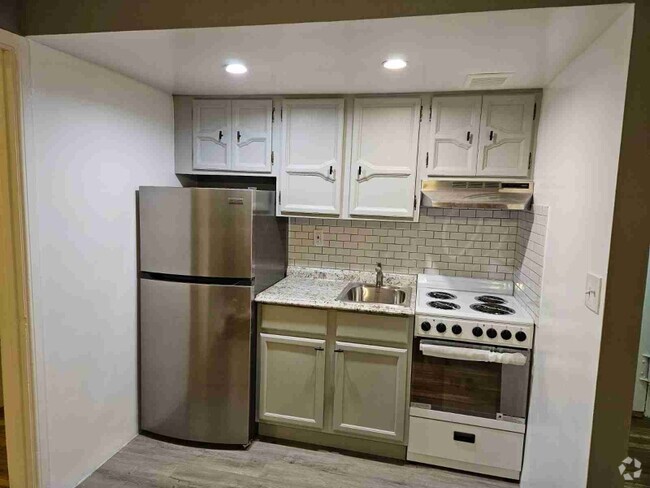 Building Photo - 751 Adams Ave Unit A12 Rental