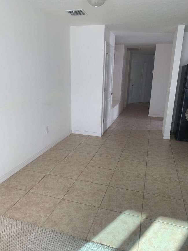 Photo - 5725 Lacar Way