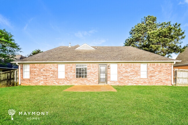 Building Photo - 6916 Greyhawk Cove N