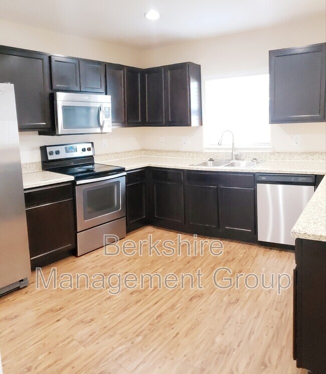 Photo - 1012 Dossey Oaks Ln