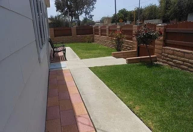 Front Yard - 1538 Penmar Ave