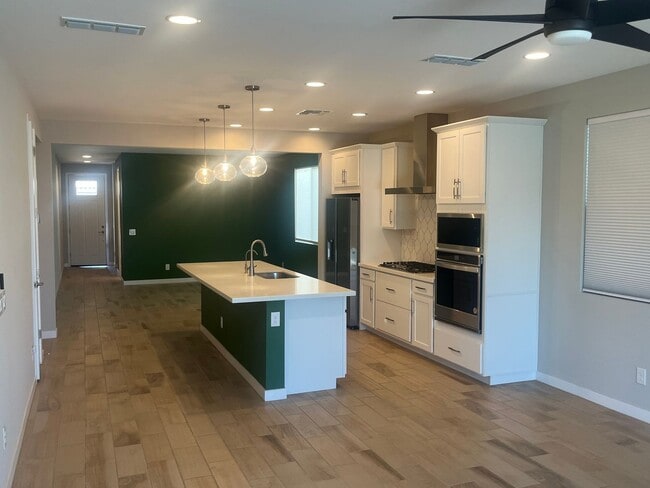 Photo - 17295 W Valentine St