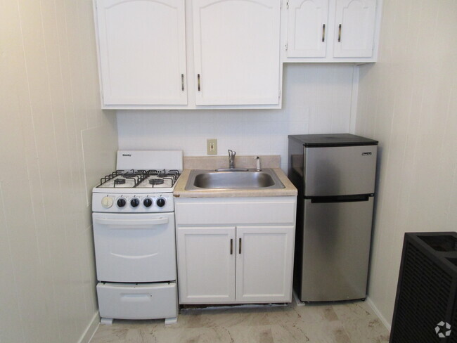 Building Photo - 36 Mulberry St Unit C Rental