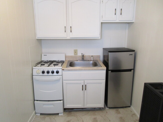 Photo - 36 Mulberry St Apartments Unit C