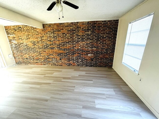 Photo - 402 S 2nd St Unit B