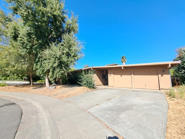 Photo - 1312 Toyon Plz