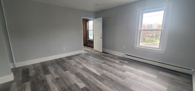 Living Room - 134 Main St Unit 3