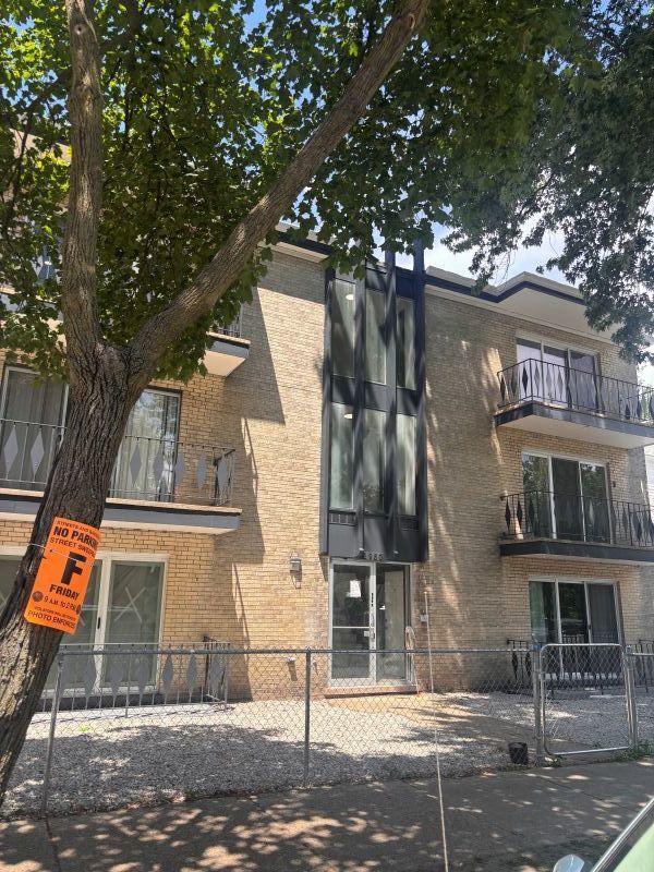 Building Photo - 1950 W Fargo Ave Unit 3E