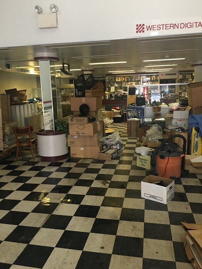 Photo - 3120 Corlear Ave