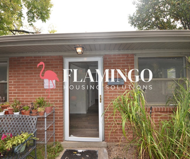 Building Photo - 25 Lombard Ave Unit 25 Lombard Ave - B