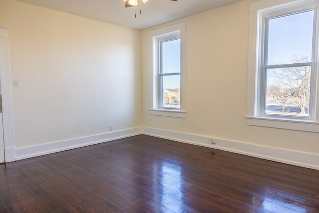 Photo - 537 Denison St Unidad 535 12