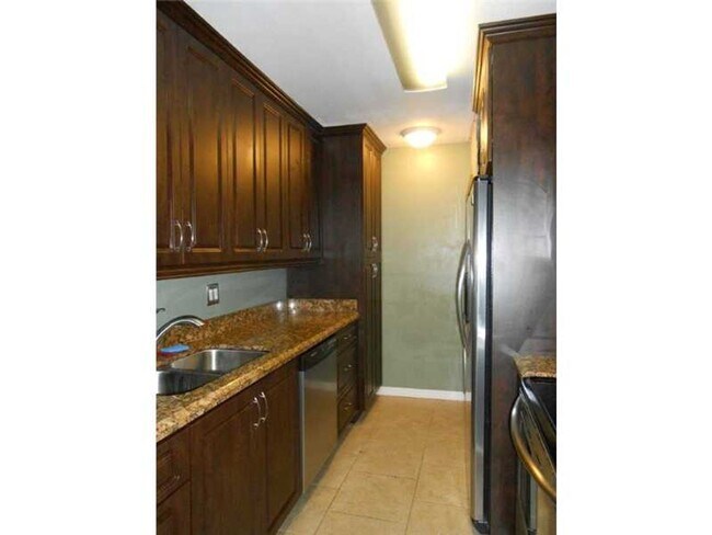 Photo - Updated 2 Bed/2 Bath Condo with Screened P...