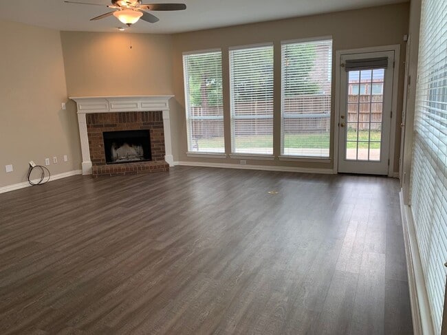 Photo - 2644 Dunbar Dr