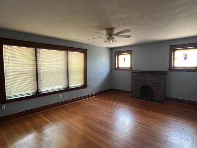 Photo - "Charming 2-Bed/ 1 bath 2nd Floor Retreat on Pennsylvania Avenue – with wood floors and a usable ...
