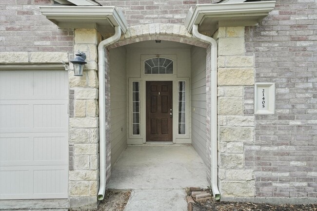 Photo - 21405 Naples Holw Ln