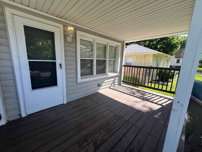 Photo - 429 E Milton Ave