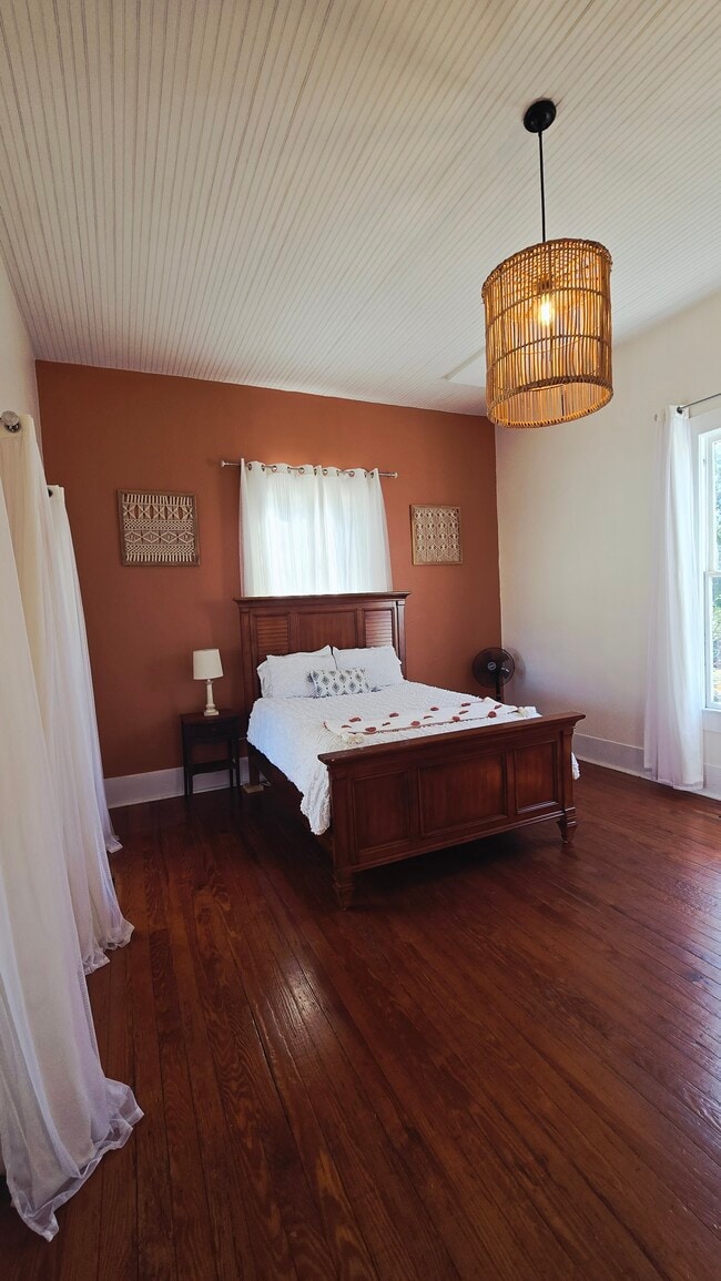 Photo - 13333 W Main St