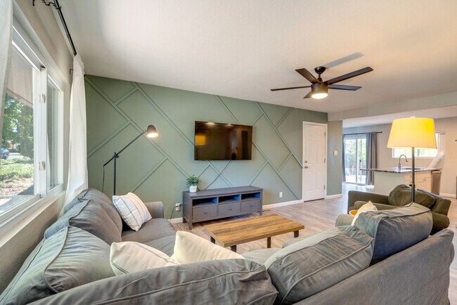 1603 Newcastle St Unit SI ID1628278P