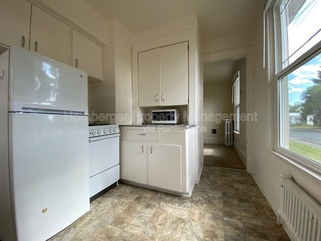 Photo - 1432 W Knox Ave